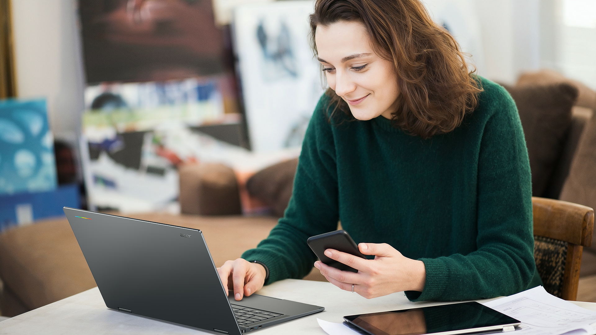 Acer Googlebook 14 in use with Gemini Intelligence